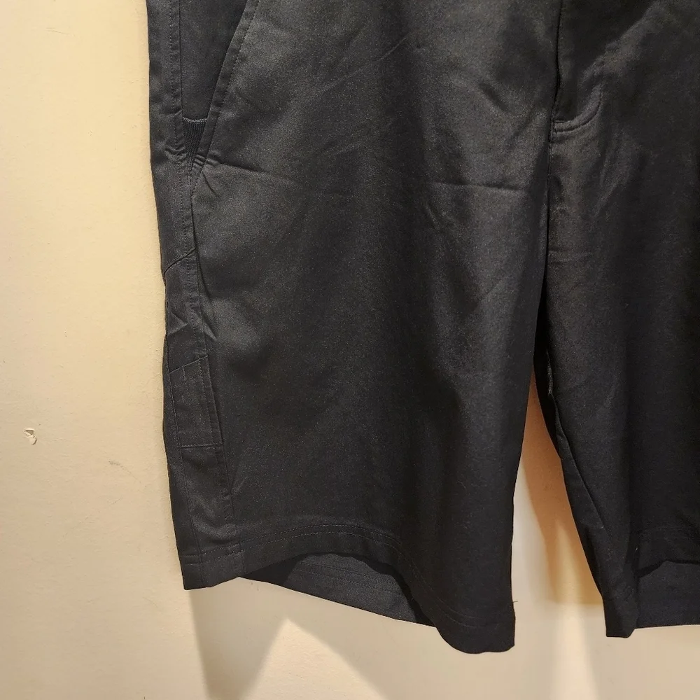 FILA Men's Black Golf Bermuda Flat Front Short Size 38